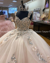 Load image into Gallery viewer, Elegant Princess Quinceanera Dress Ball Gown Lace Flowers Party Sweet 16 Pageant Gown Vestidos De 15 Años Prom