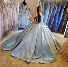 Load image into Gallery viewer, Light Blue Quinceanera Dress 2021 V-Neck Sequins Beads Lace Backless Party Princess Sweet 16 Ball Gown Vestidos De 15 Años