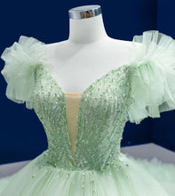 Load image into Gallery viewer, Mint Green Quinceanera Dresses Ball Gown Off The Shoulder Tulle Beaded Puffy Mexican Sweet 16 Dresses 15 Anos