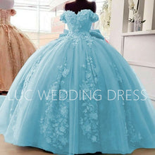 Load image into Gallery viewer, LUC Blue Quinceanera Dresses 2023 Ball Gown Sweetheart Off The Shoulder Lace Appliques Pearls Mexican Sweet 16 Dresses 15 Anos