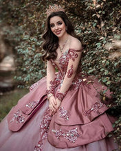 Load image into Gallery viewer, Dusty Pink Princess Quinceanera Dresses 2022 With Rose Gold Sequin Long Sleeve Sweet 16 Puffy Pageant Dress Vestidos De 15 Años