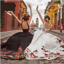 Load image into Gallery viewer, Mexican vestido de 15 años 2022 Black Quinceanera Dresses with Embroidery Sweet 16 Dress Puffy Skirt vestidos de xv años
