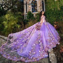 Load image into Gallery viewer, Light Purple Quinceanera Dresses with Applique Luxury Corst Sweet 16 Dress vestidos de 15 años Prom Gowns for Women Sweep Train