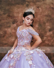 Load image into Gallery viewer, Light Purple Quinceanera Dresses with Applique Luxury Corst Sweet 16 Dress vestidos de 15 años Prom Gowns for Women Sweep Train