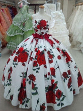 Load image into Gallery viewer, New Arrival Charro Quinceanera Dresses Rose Flowers Print Strapless Sweet 16 Dress White Satin Mexican vestidos de xv años