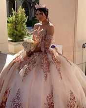 Load image into Gallery viewer, Charro Blush Quinceanera Dresses with Rose Gold Applque Sequin vestidos de 15 años Off Shoulder Sweet 16 Dress