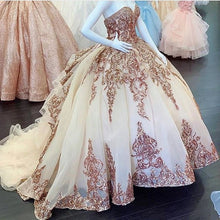 Load image into Gallery viewer, Charro Blush Quinceanera Dresses with Rose Gold Applque Sequin vestidos de 15 años Off Shoulder Sweet 16 Dress