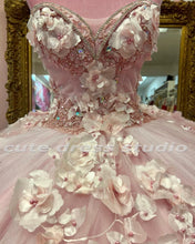 Load image into Gallery viewer, Elegant Vestidos De XV Años Quinceanera Dresses With Floral Applique Sweetheart Charro Mexican Girls Birthday Sweet 16 Gowns