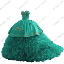Load image into Gallery viewer, 2022 Vestido de 15 16 Anos XV Ball Gown Quinceanera Party Dresses Sweetheart Gold Patterned Ruffle Puffy Skirt Charro Prom Dress