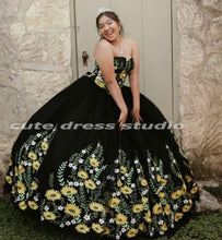 Load image into Gallery viewer, Charro Vestidos De XV Años Quinceanera Dresses Floral Embroidery Sweetheart Black Mexican Girls Birthday Sweet 15 Gowns
