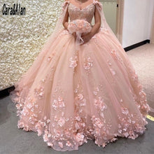 Load image into Gallery viewer, Cara&Alan Light Purple Quinceanera Dresses With Cape 3D Floral Applique Charro Vestido De 15 Años 2021 Sweet 16 Prom Gowns