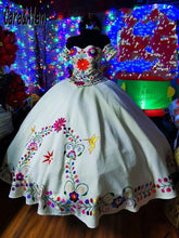 Load image into Gallery viewer, Cara&Alan Mexican Girls Quinceanera Dresses Embroidery Charro Vestido De 15 Años 2021 Off the Shoulder Sweet 16 Prom Gowns