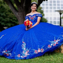 Load image into Gallery viewer, Mexican Charro Quinceanera Dresses Theme Royal Blue Embroidered Off The Shoulder Tulle Lace-up Ball Gown Sweet 16 Vestidos