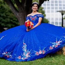 Load image into Gallery viewer, Mexican Charro Quinceanera Dresses Theme Royal Blue Embroidered Off The Shoulder Tulle Lace-up Ball Gown Sweet 16 Vestidos