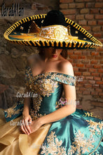 Load image into Gallery viewer, Mexican Gold Quinceanera Dresses Applique Beaded Off the Shoulder Charro Vestidos De 15 Años Organza Ruffles Sweet 16 Gowns