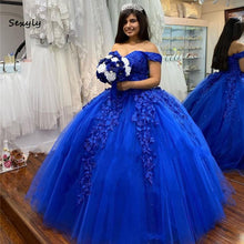 Load image into Gallery viewer, Off The Shoulder Royal Blue Quinceanera Dresses 2022 Fluffy Tulle Floral Lace Plus Size Sweet 15 Dress Mexican Vestidos de 15 XV