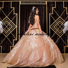 Load image into Gallery viewer, Stunning Sequined Lace Ball Gown Quinceanera Dress Sweetheart Appliques Mexican Style Sweet 15 Party Gowns Vestidos De 15 Años