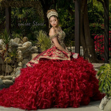 Load image into Gallery viewer, Princess Burgundy Quinceanera Dresses with Gold Applique Off the Shoulder Sweet 16 Dress Mexican vestido de 15 anos 2021 Prom