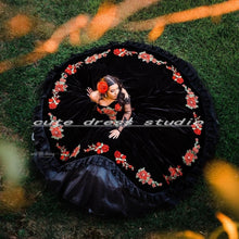 Load image into Gallery viewer, Mexican Black Quinceanera Dresses Long Sleeves Applique Beaded Ball Gown Prom Dress Velvet vestidos de 15 años