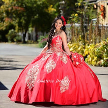 Load image into Gallery viewer, Red Sleeveless Mexican Ball Gown Quinceanera Dress With Gold Embroidery Sweetheart Vestido De 15 Anos Sweet 16 Prom Party