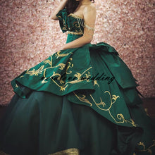 Load image into Gallery viewer, Green Mexican Quinceanera Dresses Gold Appliques Prom Gowns Beads Tulle Skirt Corset Back Pageant Party Dress