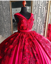 Load image into Gallery viewer, Vestidos De XV Años Red Quinceanera Dress Real Images Applique Beaded Mexican Girls 15 Years Birthday Dress Prom Gown 2021