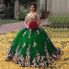 Load image into Gallery viewer, Exquiaite Green Quincenera Evening Dresses Off Shoulder Flowers Appliqued Prom Formal Party Celebrity 15 Ans Vestidos Fiesta