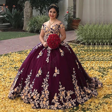 Load image into Gallery viewer, Exquiaite Green Quincenera Evening Dresses Off Shoulder Flowers Appliqued Prom Formal Party Celebrity 15 Ans Vestidos Fiesta