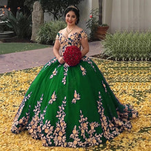 Load image into Gallery viewer, Exquiaite Green Quincenera Evening Dresses Off Shoulder Flowers Appliqued Prom Formal Party Celebrity 15 Ans Vestidos Fiesta