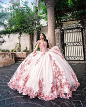 Load image into Gallery viewer, 2022 Off Shoulder Princess Ball Gown Quinceanera Dresses Beads Sweet 16 Dress Party Wear Xv Años Vestidos De 15 Años
