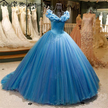 Load image into Gallery viewer, Sky Blue Cinderella Vintage Ball Gown Quinceanera Dresses 2022 Off Shoulder Lace Up Tulle vestidos de 15 años فساتين