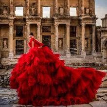 Load image into Gallery viewer, Gorgeous Princess Red Wedding Dresses Tiered Ruffle Ball Gown One Shoulder Open Back Bridal Gowns Plus Size Vestido De Noiva