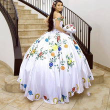 Load image into Gallery viewer, Luxury Ball Gown Vestidos de Fiesta Embroidery Quinceanera Dresses Beaded Sweet 16 Dress graduation robe de princesse fille