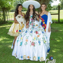 Load image into Gallery viewer, Luxury Ball Gown Vestidos de Fiesta Embroidery Quinceanera Dresses Beaded Sweet 16 Dress graduation robe de princesse fille
