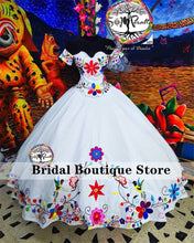 Load image into Gallery viewer, Luxury Embroidery Ball Gown Quinceanera Dresses Off Shoulder Mexican Dress Sweet 16 Vestidos De 15 Años 2022