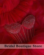 Load image into Gallery viewer, Ruched Ball Gown Red Quinceanera Dresses Spaghetti Straps Sweet 16 Dress Vestido De 15 Anos فساتين