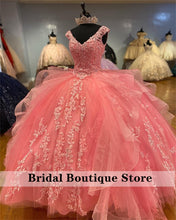 Load image into Gallery viewer, Charming V Neck Quinceanera Dresses Appliques Lace Up Tulle Illusion Tiered Sweet 16 Dress Princess Gowns with Bow