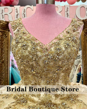 Load image into Gallery viewer, Sparkly Golden Princess Quinceanera Dresses Applique Illusion Beading Sweet 16 Dress Pageant Gowns vestidos de 15 años