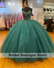 Load image into Gallery viewer, Green Quinceanera Dresses Ball Gown Tulle Crystals Beaded Ruffles Sweet 16 Dressess Vestido De 15 Anos Graduation Gowns