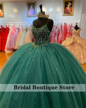 Load image into Gallery viewer, Green Quinceanera Dresses Ball Gown Tulle Crystals Beaded Ruffles Sweet 16 Dressess Vestido De 15 Anos Graduation Gowns