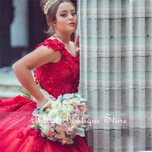 Load image into Gallery viewer, Elegant Red Mexican Quinceanera Dresses 2021 Scoop Illusion Neck Lace Applique Flower Ball Gown Sweet 15 16 Dress Vestidos De 15