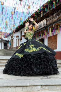 Black Charro Quinceanera Dresses Ball Gown Long Sleeves Organza Appliques Beaded Mexican Sweet 16 Dresses 15 Anos