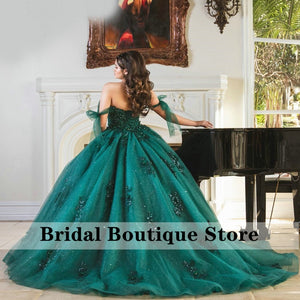 Luxury Emerald Green Ball Gown Quinceanera Dresses Lace Applique Ribbons Crystal Sequined Sweet 16 Girls Vestidos De 15 Años