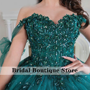 Luxury Emerald Green Ball Gown Quinceanera Dresses Lace Applique Ribbons Crystal Sequined Sweet 16 Girls Vestidos De 15 Años