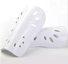 Load image into Gallery viewer, Premium Shin Guards Junior Size
