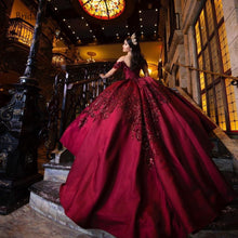 Load image into Gallery viewer, Burgundy Quinceanera Dresses with Sequins Applique Off the Shoulder Sweet 16 Dress vestido de 15 anos 2021 Ball Prom Gowns
