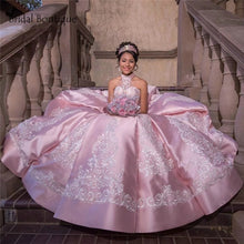 Load image into Gallery viewer, Lovely Ball Gown Quinceanera Dresses 2021 Halter Lace Applique Beading Crystal Puffy Skirt Girls Birthday Party Pageant Dress
