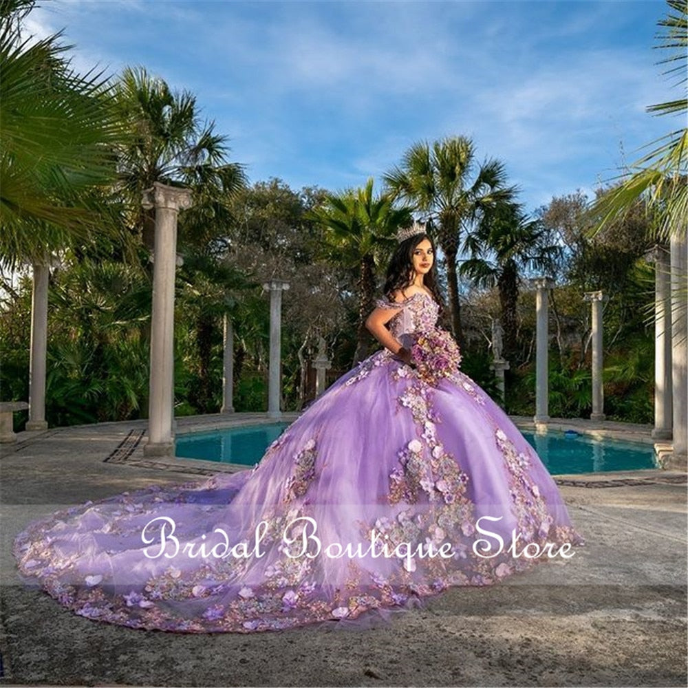 Light Purple Quinceanera Dresses with Applique Luxury Corst Sweet 16 Dress vestidos de 15 años Prom Gowns for Women Sweep Train