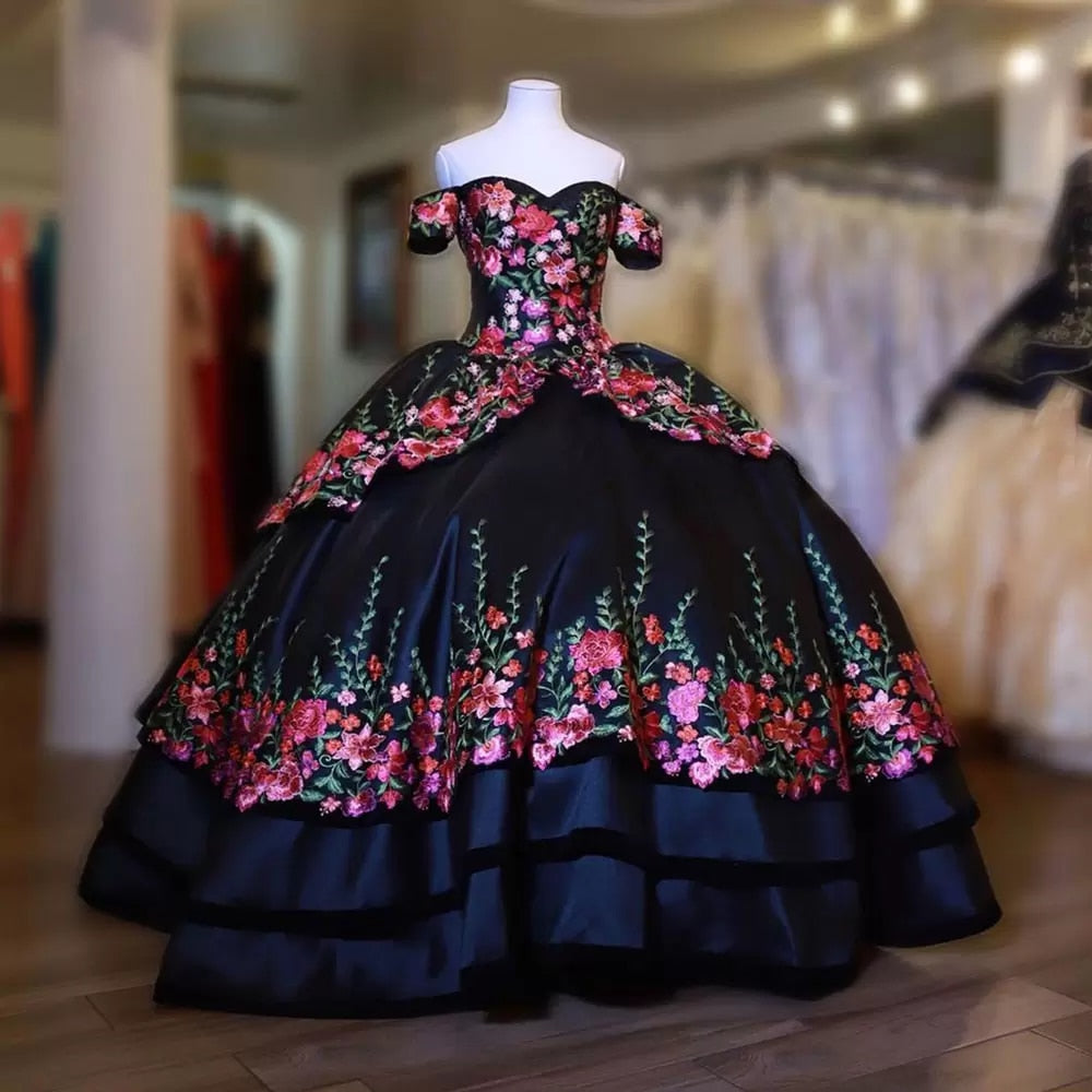 2021 Vintage Black Mexican Quinceanera Dresses Sweet 16 Dress Charro Flower Embroidered Satin Off The Shoulder Party Gowns
