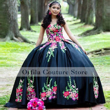 Load image into Gallery viewer, Charro Quinceanera Dresses Beaded Floral Applique Sweet 16 Birthday Wear Black Mexican robe princesse femme Prom Gowns
